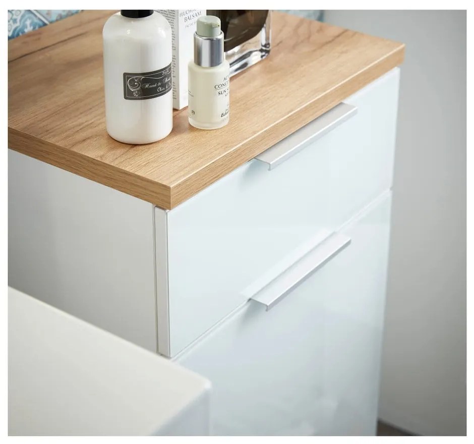 Dulap de baie alb scund cu aspect de lemn de stejar 39x86 cm Pescara – Germania