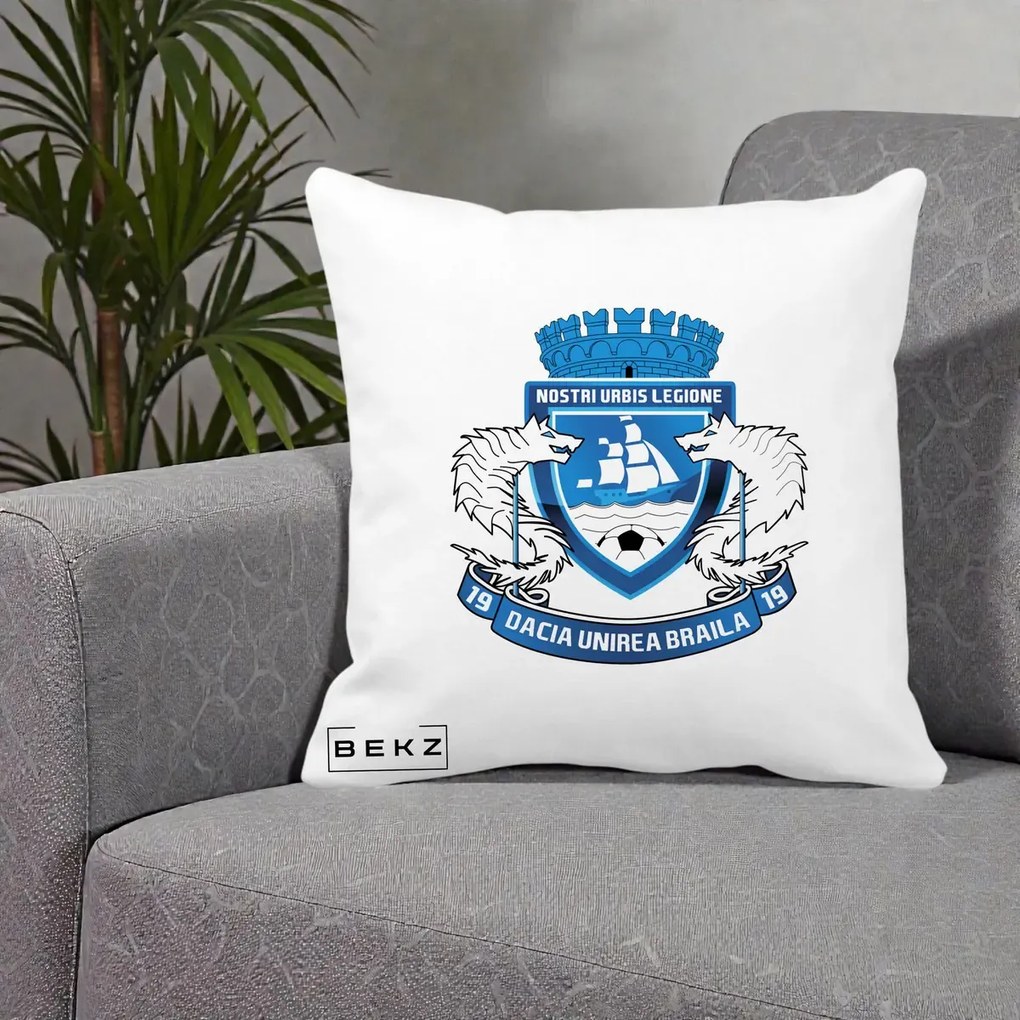 Perna Personalizata Dacia Unirea Braila 1919 Fotbal, 40x40 cm, Alba Mata, Husa Detasabila, Perna Inclusa, BEKZ®