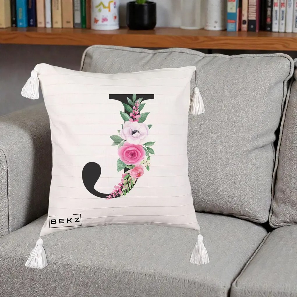 Cadou Personalizat - Perna Personalizata Monograma Florala Litera J, 40x40 cm, Bej cu Franjuri, Husa Detasabila, Perna Inclusa, BEKZ®