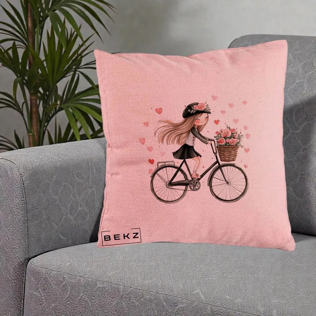 Perna Decorativa Fetita Kawaii pe Bicicleta cu Trandafiri si Inimioare, 40x40 cm, Roz, Husa Detasabila, Perna Inclusa, BEKZ®
