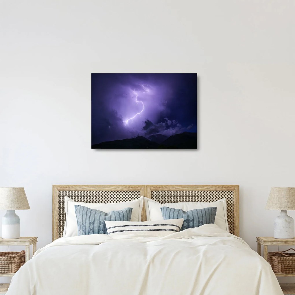 Tablou pe sticlă - cerul violet cu fulger (70x50 cm)