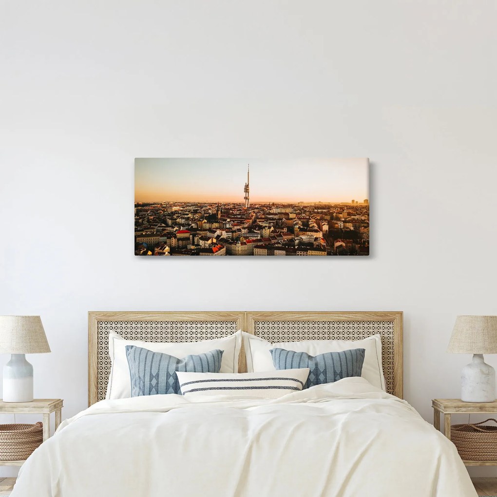 Tablou apusului de soare deasupra orașului Zizkov (120x50 cm)