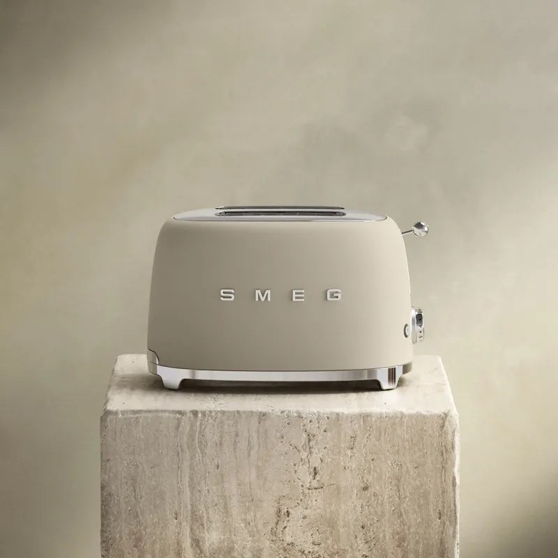 Prajitor de paine SMEG 50's Style TSF01MLMEU, 950 W, 2 felii, 6 trepte, Tava pentru firimituri, Cablu integrat, Otel inoxidabil, Bej