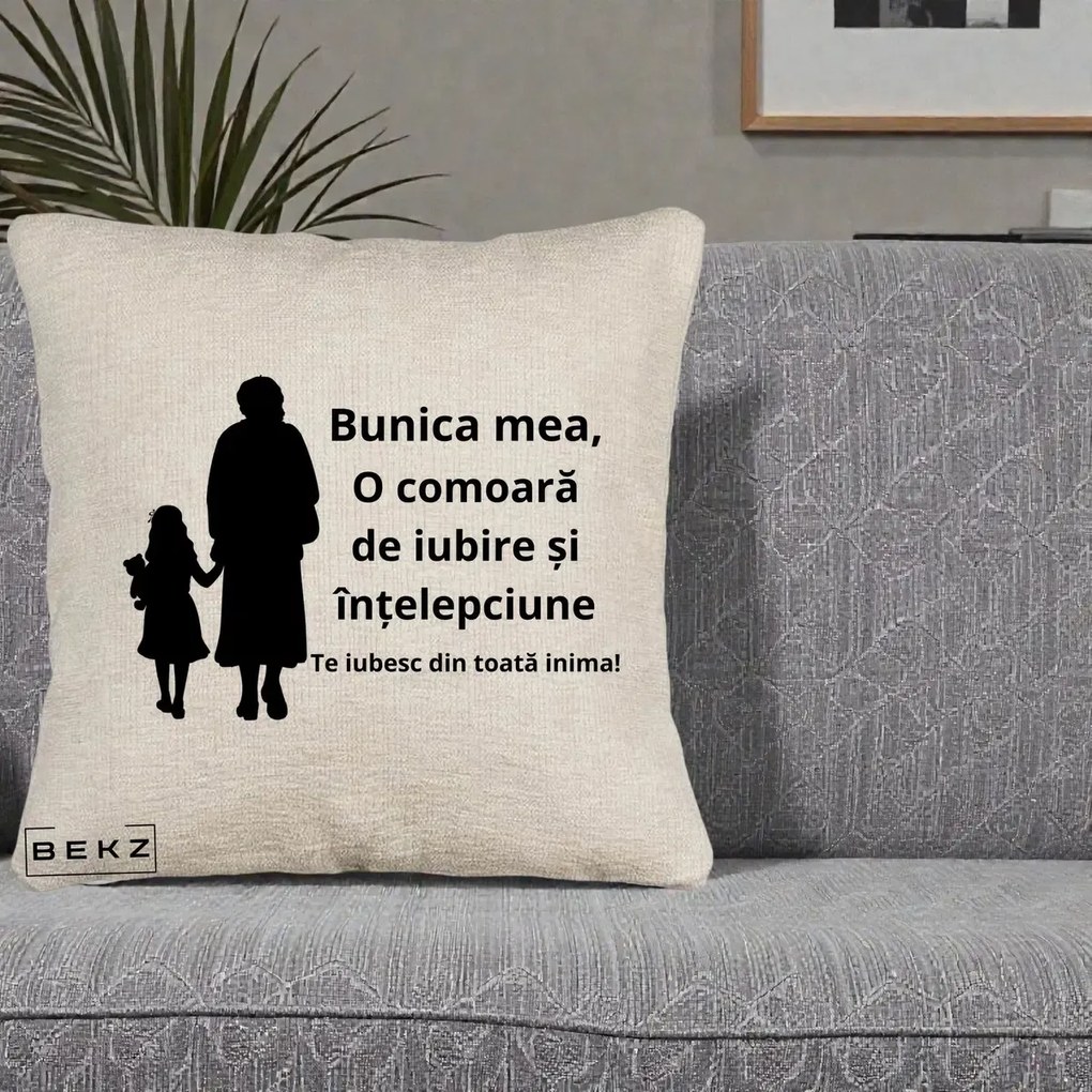 Cadou pentru Bunica - Perna Personalizata Bunica Mea Comoara Iubire Intelepciune Silueta, 40x40 cm, Bej Canapea, Husa Detasabila, Perna Inclusa, BEKZ®