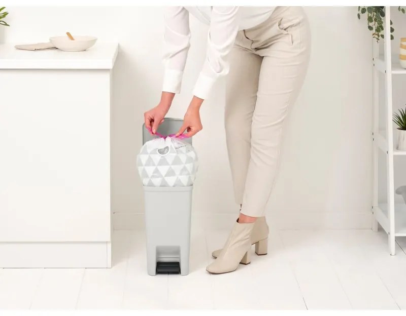 Coș cu pedală Brabantia StepUp 1008477, 10 L, Materiale ecologice, Deschidere mare, Gri deschis