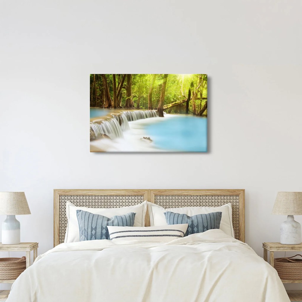 Tablou cu cascada Huai Mae Kamin în pădure (90x60 cm)