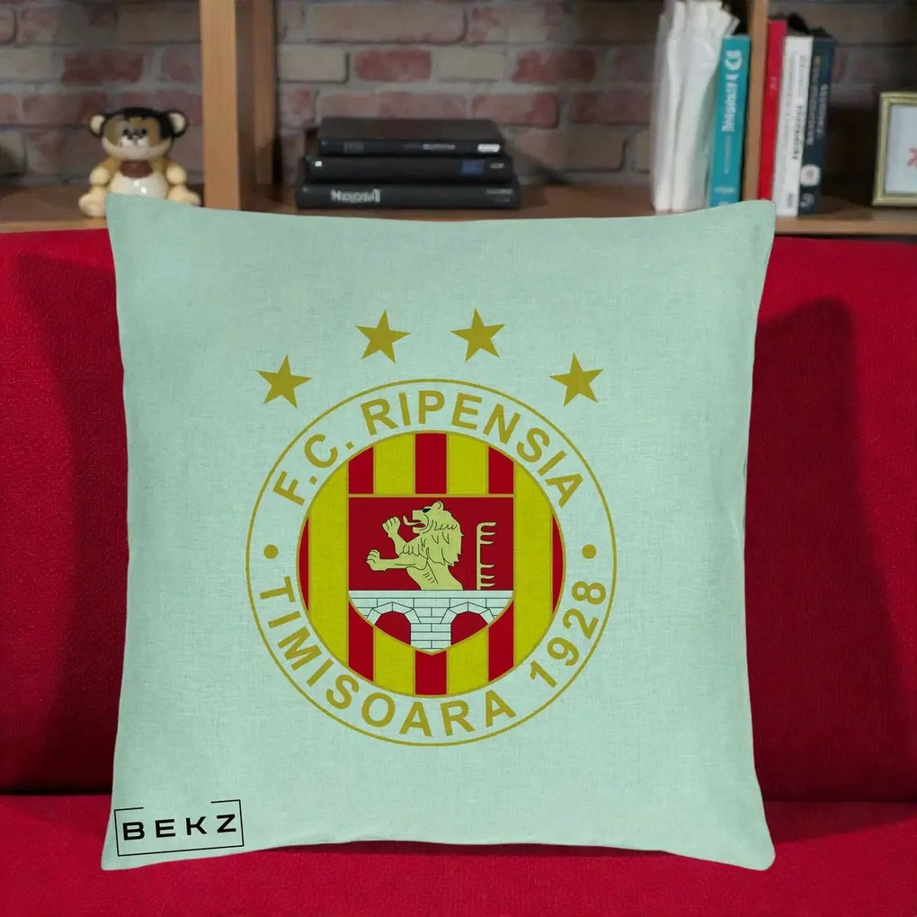 Perna Personalizata FC Ripensia Timisoara 1928, 40x40 cm, Verde Menta, Husa Detasabila, Perna Inclusa, BEKZ®