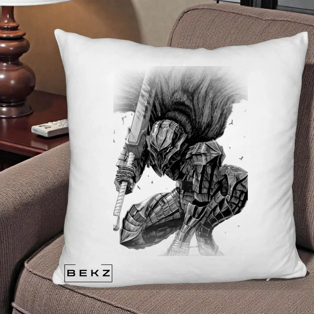 Perna Personalizata Berserk Guts Armor of Darkness Manga, 40x40 cm, Alb Pufos, Husa Detasabila, Perna Inclusa, BEKZ®