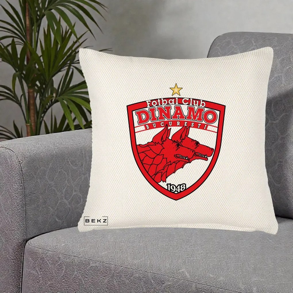 Perna Personalizata FC Dinamo Bucuresti 1948 Fotbal, 40x40 cm, Crem Reliefat, Husa Detasabila, Perna Inclusa, BEKZ®