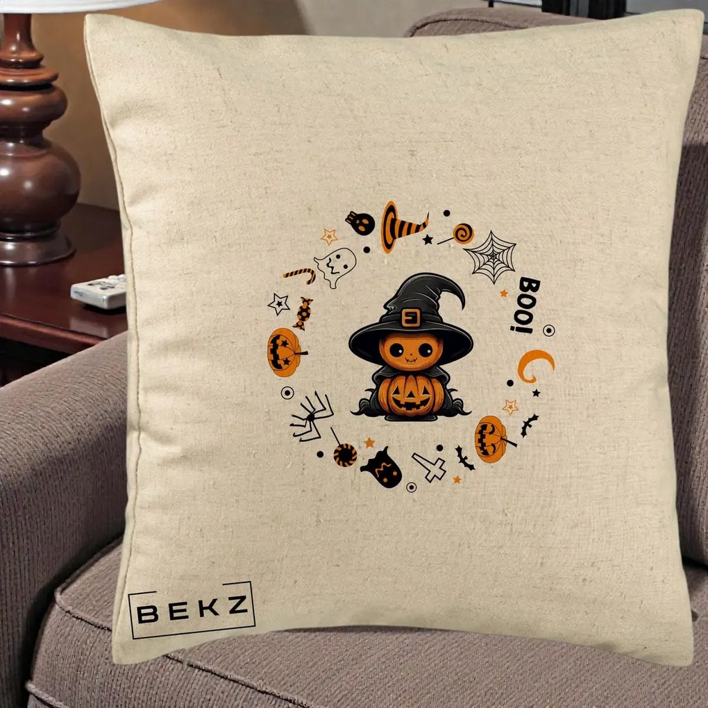 Perna Decorativa Halloween Dovleac Vrajitor Boo cu Simboluri, 40x40 cm, Bej, Husa Detasabila, Perna Inclusa, BEKZ®