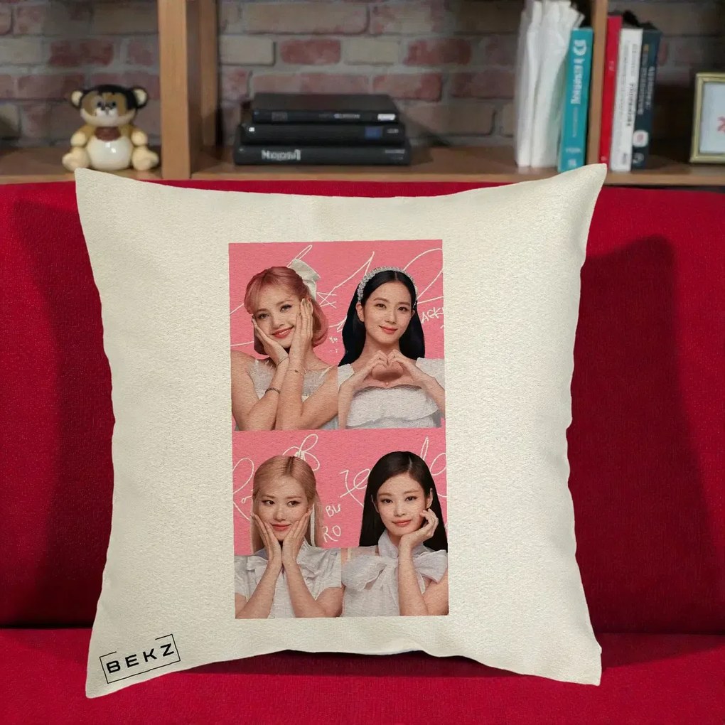 Perna Personalizata K-pop BLACKPINK Colaj Roz, 40x40 cm, Ecru, Husa Detasabila, Perna Inclusa, BEKZ®