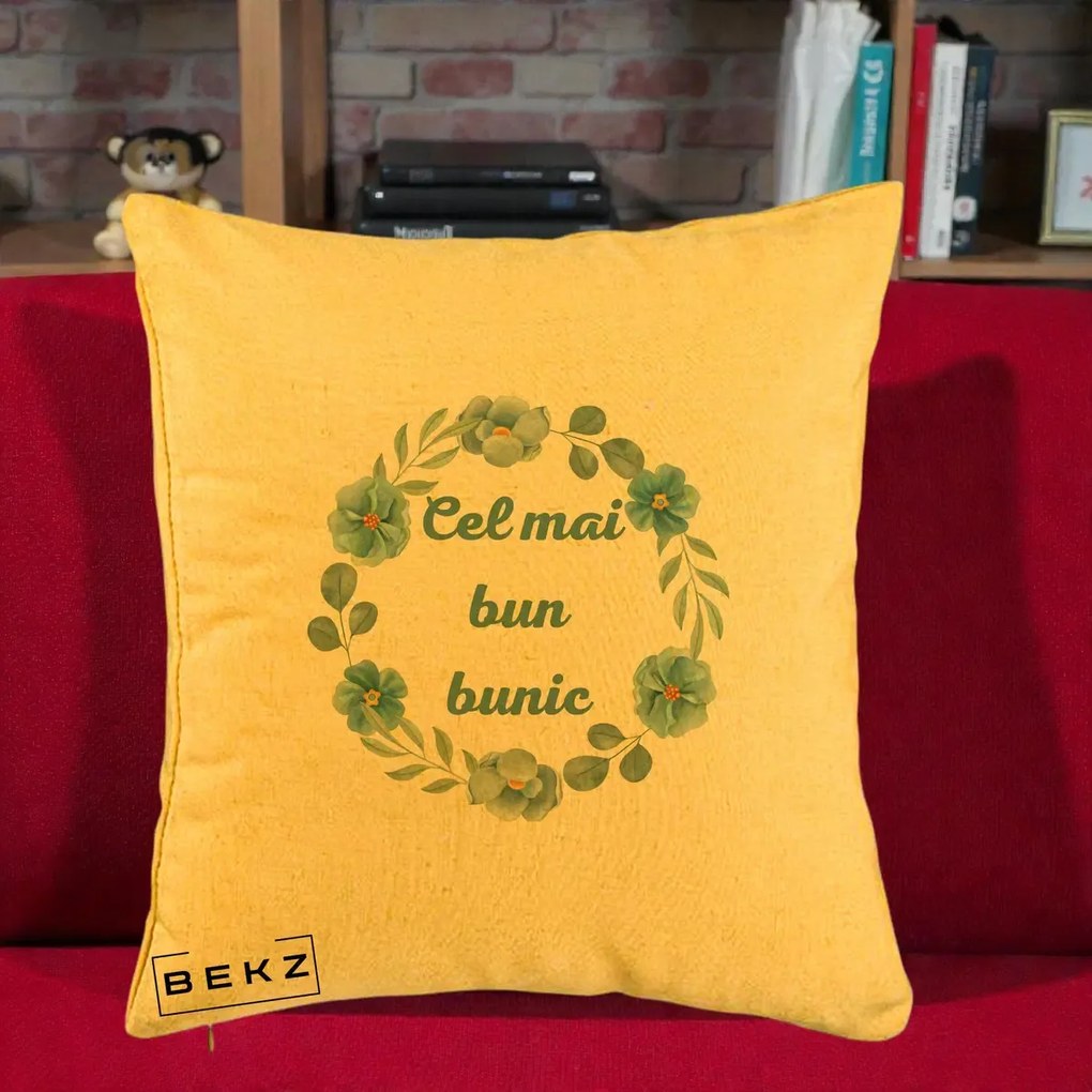 Cadou pentru Bunic - Perna Personalizata Cel Mai Bun Bunic Coronita Flori Albastre Teal, 40x40 cm, Galben, Husa Detasabila, Perna Inclusa, BEKZ®