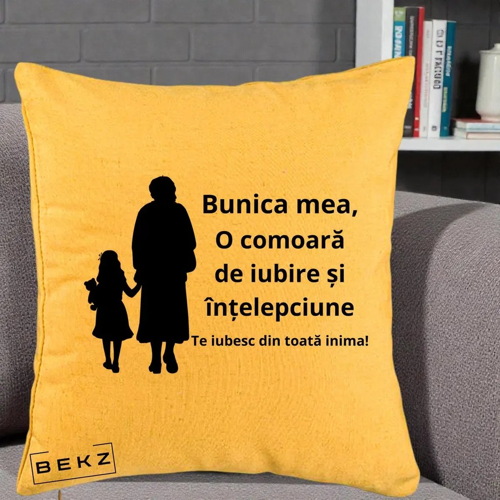 Cadou pentru Bunica - Perna Personalizata Bunica Mea Comoara Iubire Intelepciune Silueta, 40x40 cm, Galben, Husa Detasabila, Perna Inclusa, BEKZ®