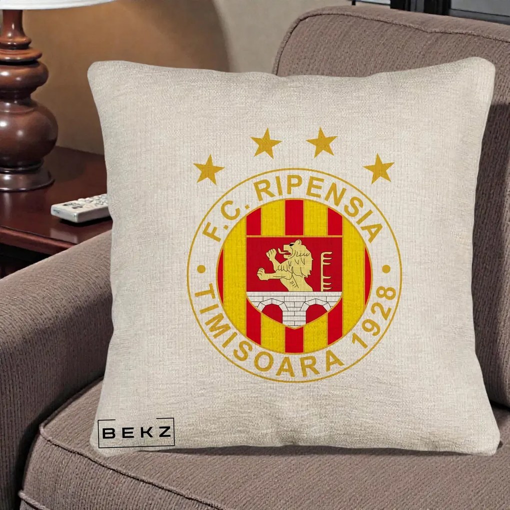Perna Personalizata FC Ripensia Timisoara 1928, 40x40 cm, Bej Canapea, Husa Detasabila, Perna Inclusa, BEKZ®