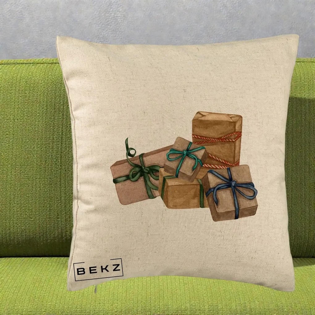 Perna Decorativa Cadouri de Craciun Kraft, 40x40 cm, Bej, Husa Detasabila, Perna Inclusa, BEKZ®