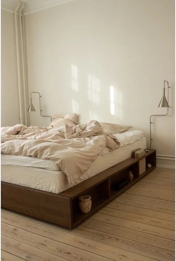 Pat matrimonial maro din lemn masiv de pin cu somieră 160x200 cm Ziggy – Karup Design