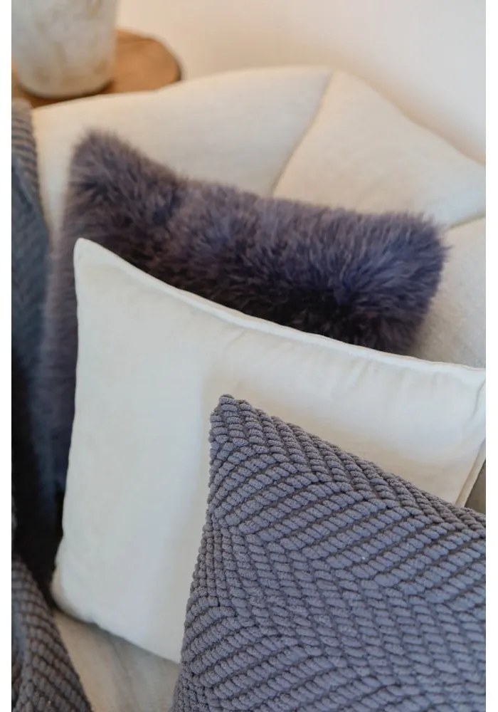 Pernă decorativă din janilie 45x45 cm Renee – Tiseco Home Studio