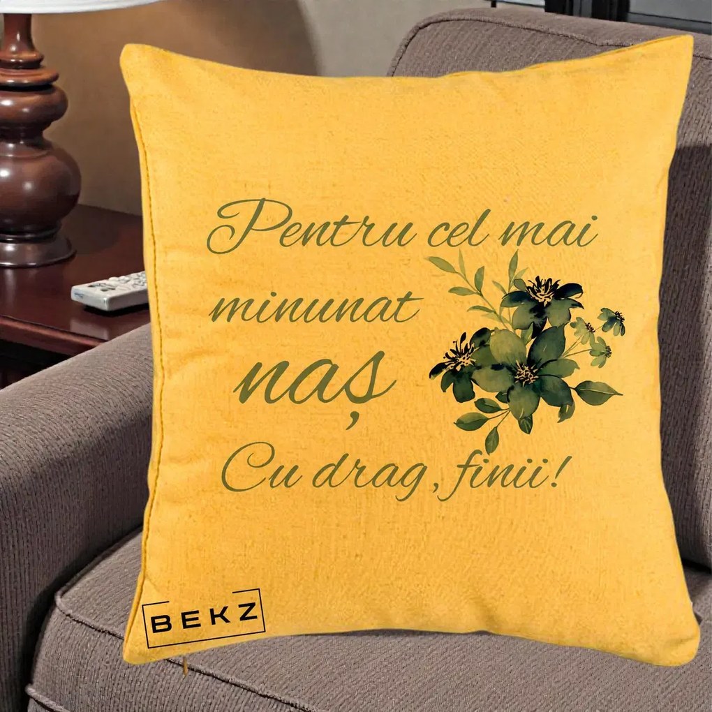 Cadou pentru Nas - Perna Personalizata Pentru Cel mai Minunat Nas Cu drag Finii, 40x40 cm, Galben, Husa Detasabila, Perna Inclusa, BEKZ®