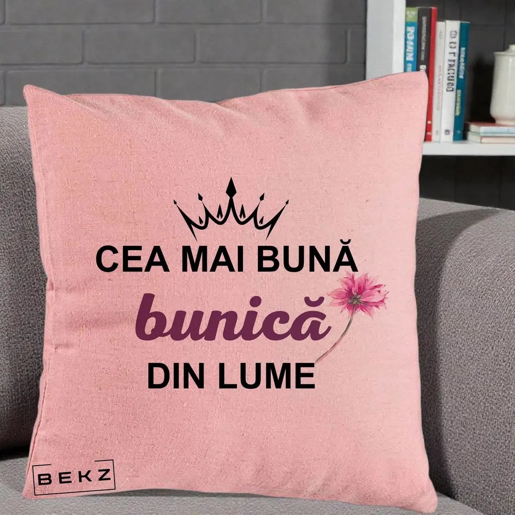 Perna personalizata bunica: Cea mai buna bunica din lume, floare roz, 40x40 cm cu Umplutura, Roz, BEKZ