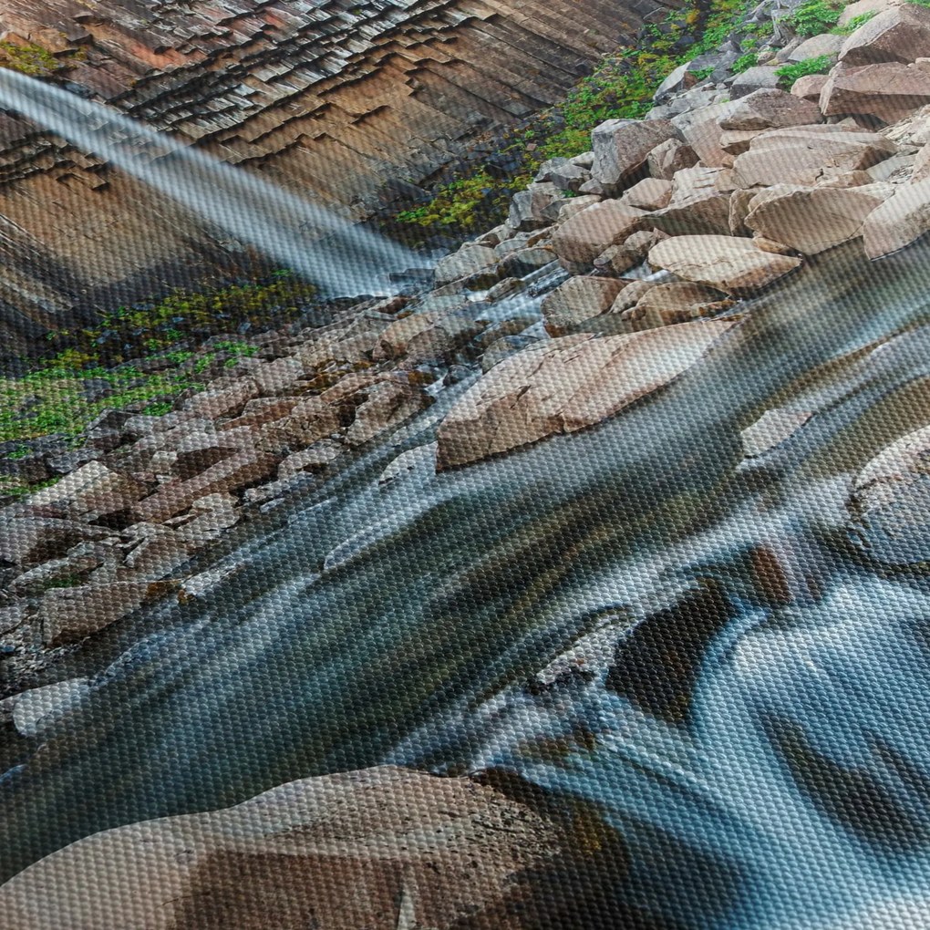 Tablou - Cascada Svartifoss, Islanda (90x60 cm)