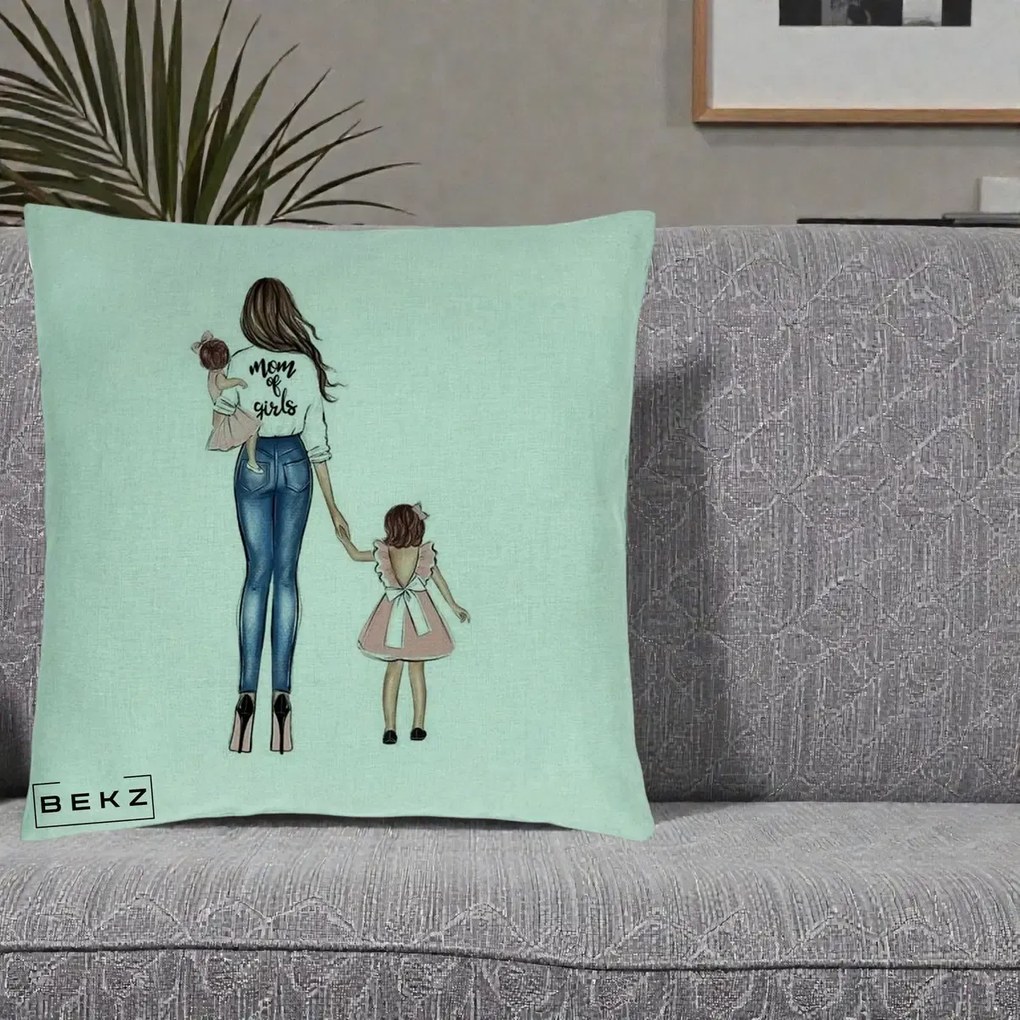 Cadou pentru Mama - Perna Personalizata Mom of Girls Mama cu Fetele, 40x40 cm, Verde Menta, Husa Detasabila, Perna Inclusa, BEKZ®