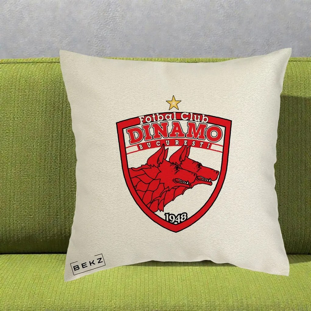 Perna Personalizata FC Dinamo Bucuresti 1948 Fotbal, 40x40 cm, Ecru, Husa Detasabila, Perna Inclusa, BEKZ®