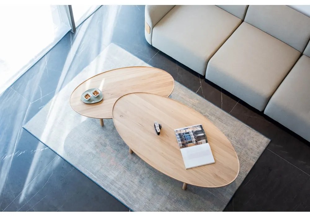 Măsuță de cafea în culoare naturală din lemn de stejar 80x150 cm Mu – Gazzda