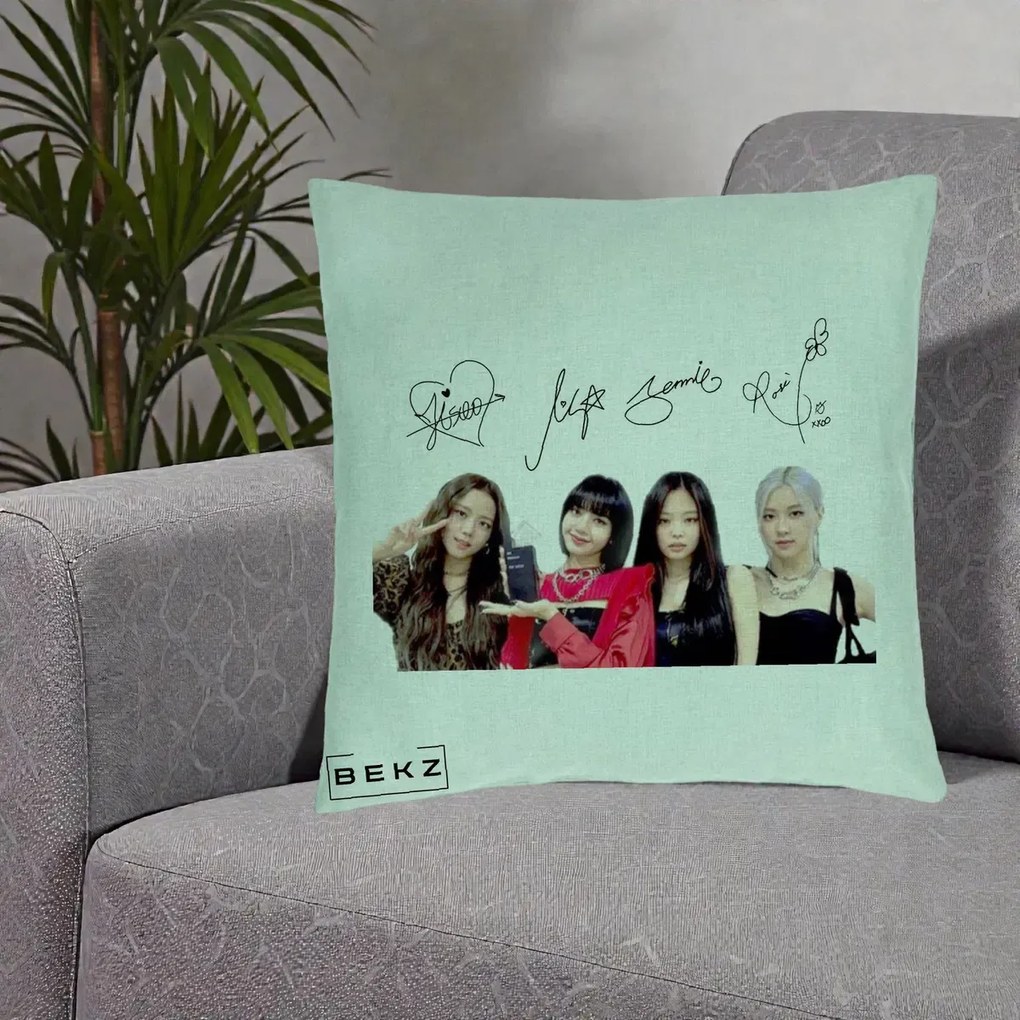 Perna personalizata K-pop BLACKPINK Semnaturi, 40x40 cm cu Umplutura, Verde Menta, BEKZ