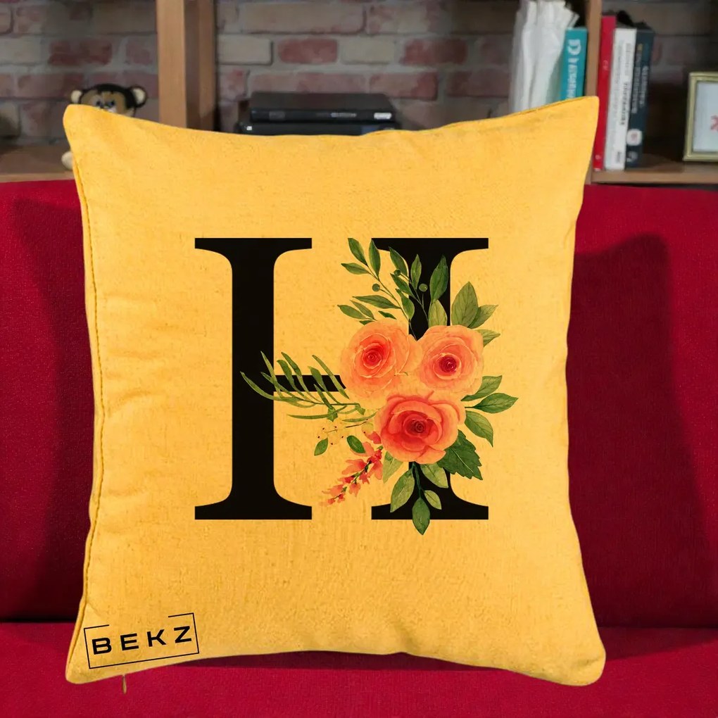 Cadou Personalizat - Perna Personalizata Monograma Florala Litera H cu Trandafiri Roz, 40x40 cm, Galben, Husa Detasabila, Perna Inclusa, BEKZ®