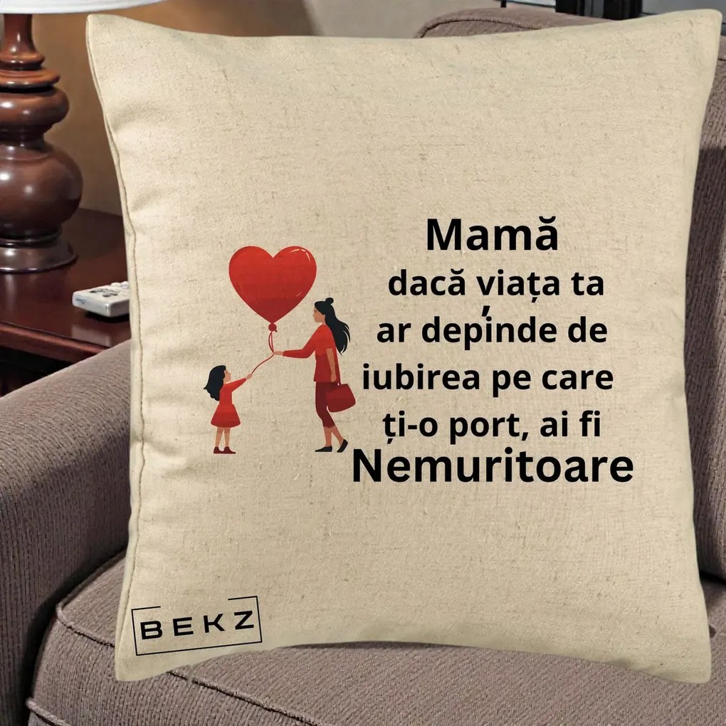 Cadou pentru Mama - Perna Personalizata Mama Nemuritoare cu Bebelus Kawaii, 40x40 cm, Bej, Husa Detasabila, Perna Inclusa, BEKZ®