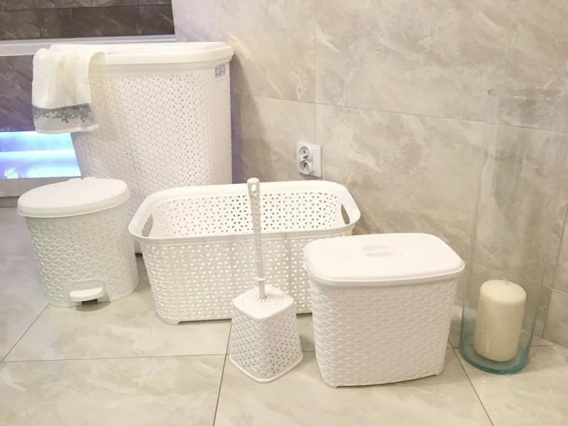 ShopJK SET DE BAIE DIN 5 PIESE - WHITE - HOB081092