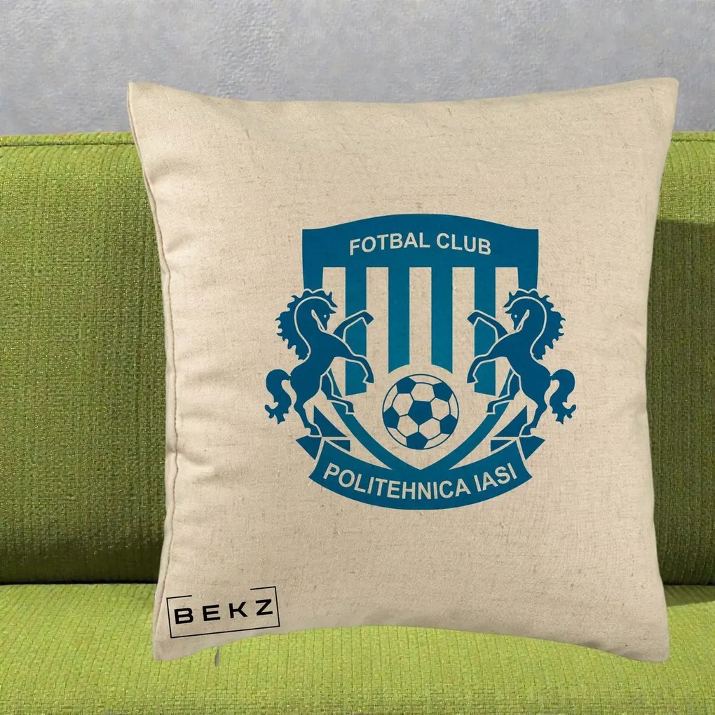 Perna Personalizata FC Politehnica Iasi Fotbal, 40x40 cm, Bej, Husa Detasabila, Perna Inclusa, BEKZ®