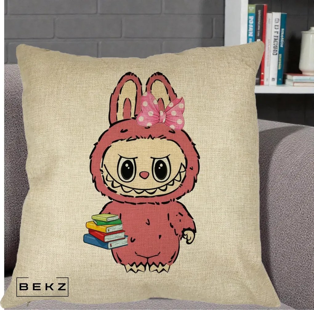 Perna Personalizata Labubu Roz cu Funda si Carti, 40x40 cm, Crem, Husa Detasabila, Perna Inclusa, BEKZ®
