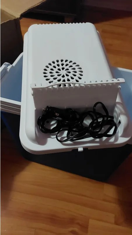 La mâna a doua: Lada frigorifica ATLANTIC, 24 litri, Activa, 12V, Racire, Fara BPA, Albastru