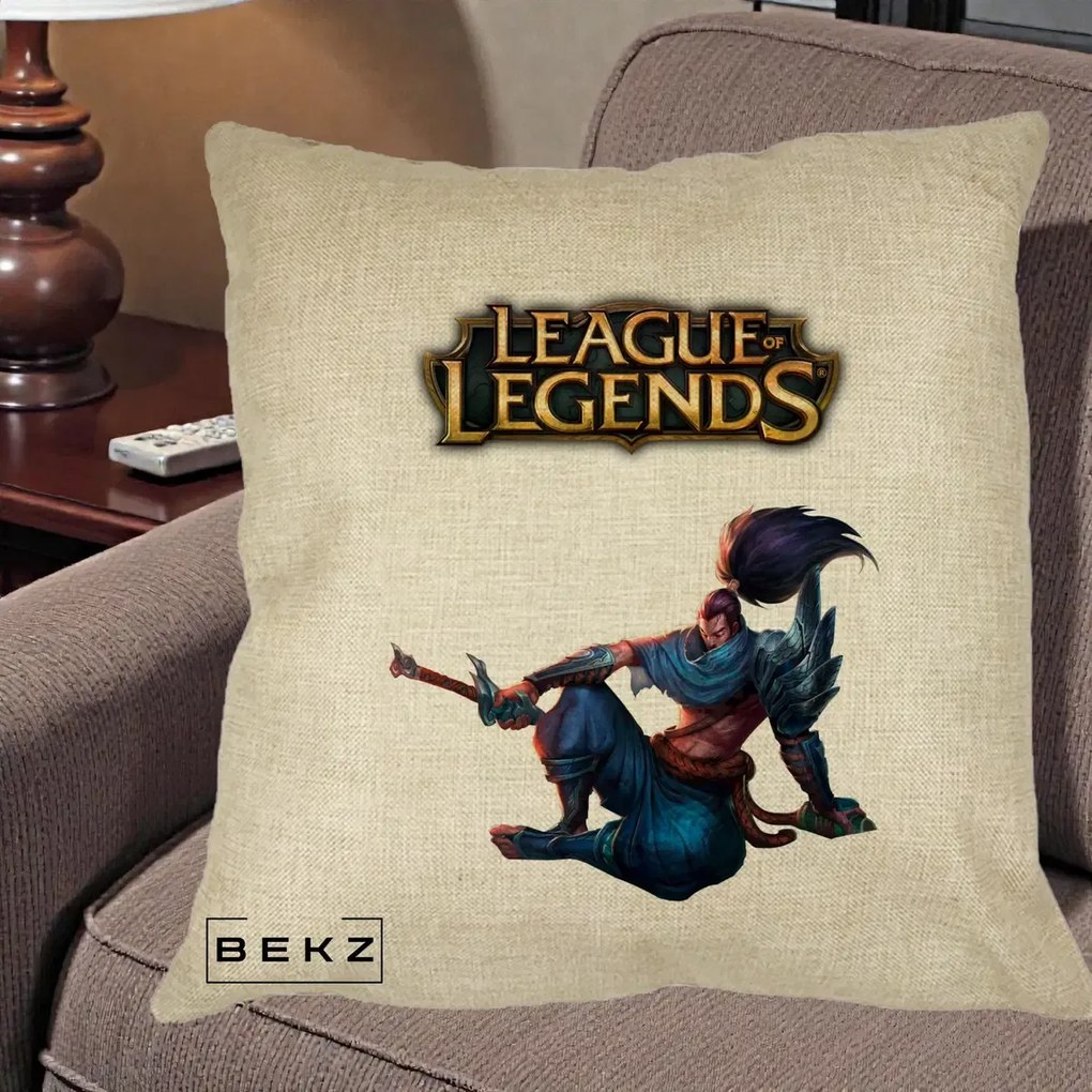 Perna Personalizata League of Legends Yasuo, 40x40 cm, Crem, Husa Detasabila, Perna Inclusa, BEKZ®
