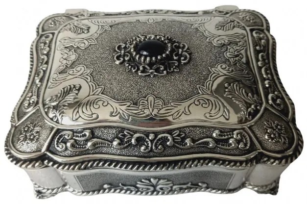 Caseta bijuterii argintata cu piatra onix pe capac 19x15x8cm