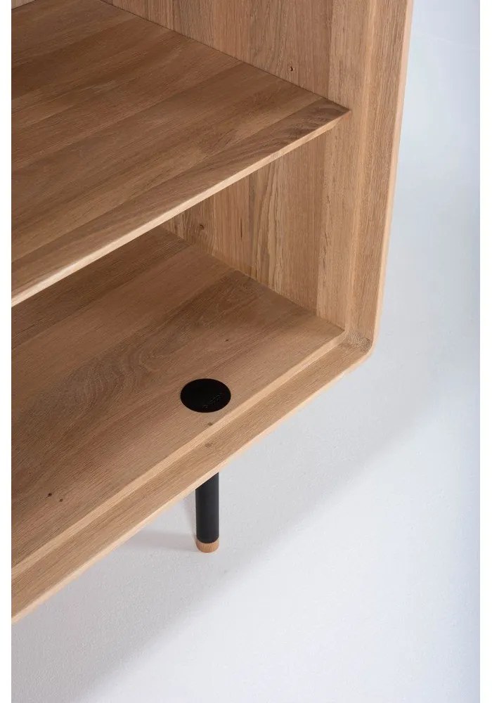 Comodă neagră/în culoare naturală joasă din lemn de stejar 118x100 cm Fina – Gazzda