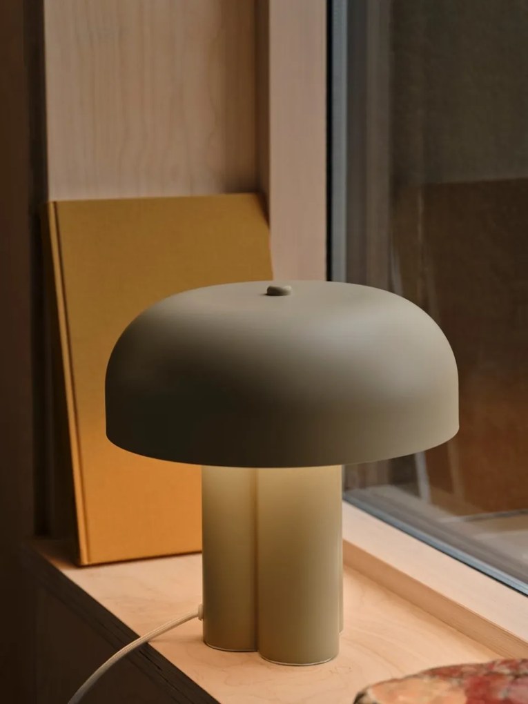 Lampa de masa design scandinav minimalist Sandro maro deschis