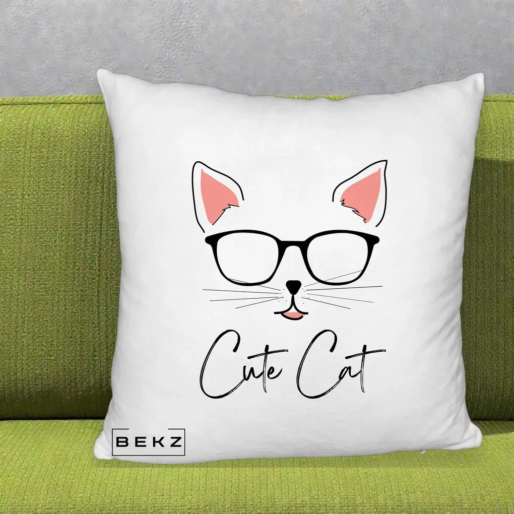 Perna Personalizata Cute Cat cu Ochelari, 40x40 cm, Alb Pufos, Husa Detasabila, Perna Inclusa, BEKZ®