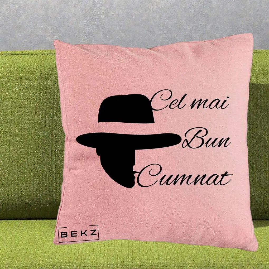 Cadou pentru Cumnat - Perna Personalizata Cel mai Bun Cumnat cu Silueta Palarie, 40x40 cm, Roz, Husa Detasabila, Perna Inclusa, BEKZ®