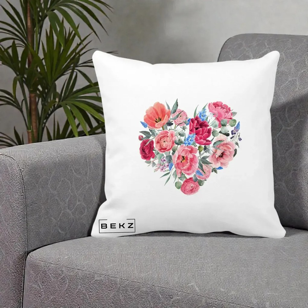 Perna Decorativa Inima din Bujori Acuarela, 40x40 cm, Alba Mata, Husa Detasabila, Perna Inclusa, BEKZ®