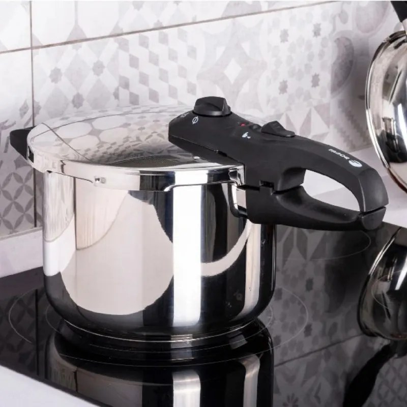 Oala sub presiune Fagor Duo 8L, 22 cm, 60/100 kPa, Marcaj interior, Fund IMPAKSTEEL, 5 sisteme de protectie, Toate plitele inclusiv inductie, Argintiu