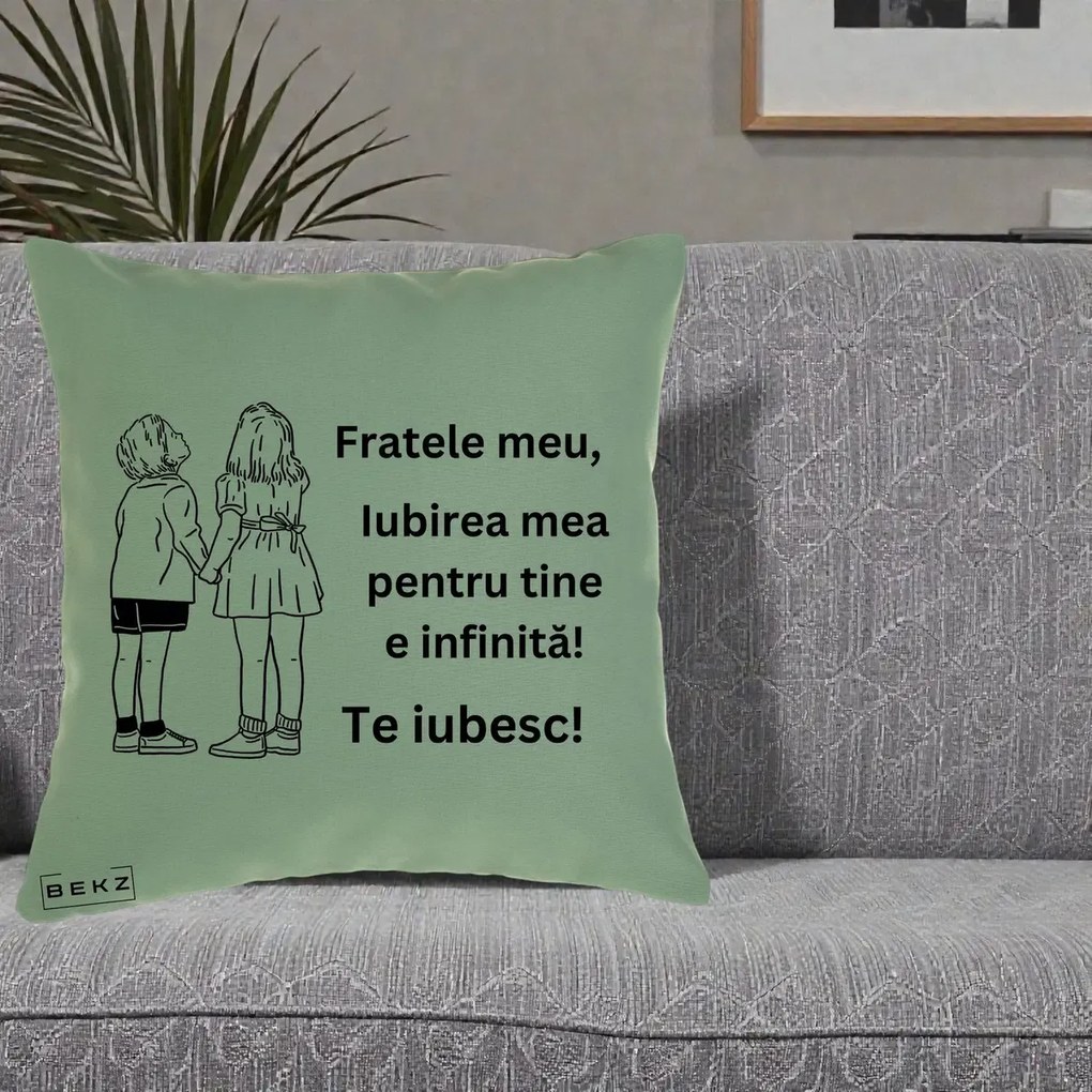 Cadou pentru Frate - Perna Personalizata Fratele Meu Te Iubesc Copii Tinand Maini Line Art, 40x40 cm, Verde, Husa Detasabila, Perna Inclusa, BEKZ®