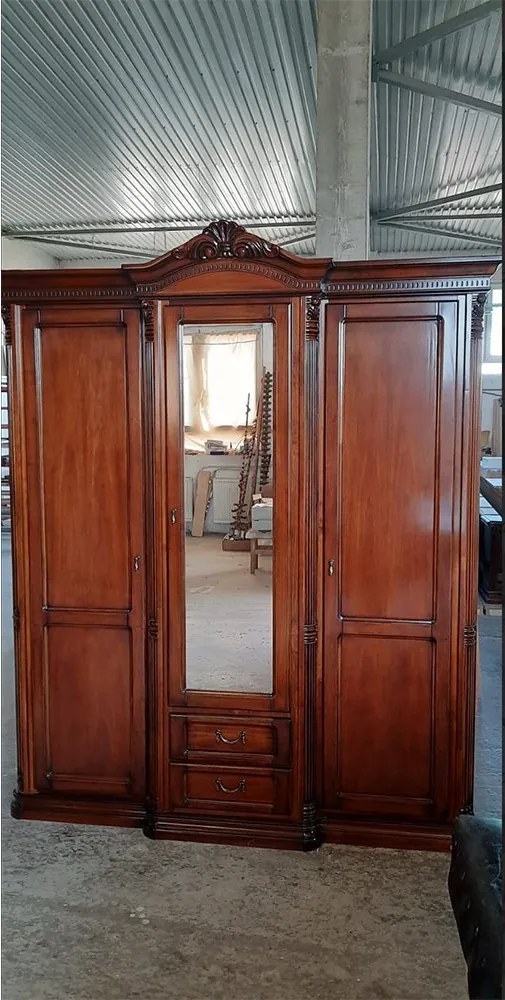 Dulap lemn masiv Briston 3 usi 2 sertare: L 178 x A 65 x H 233 cm