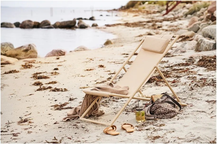 Șezlong de grădină bej din metal Curtis – House Nordic