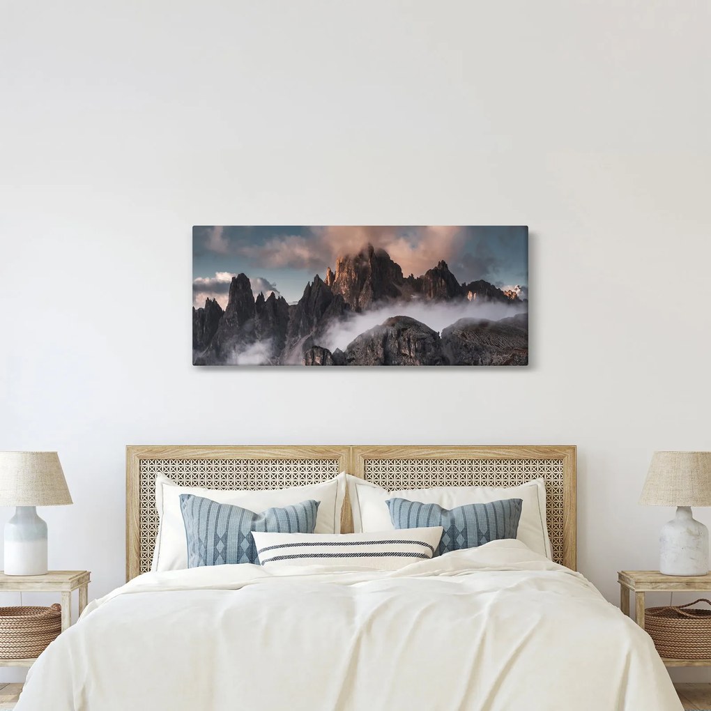 Tablou - Dolomiți Italieni ascunși în ceață (120x50 cm)