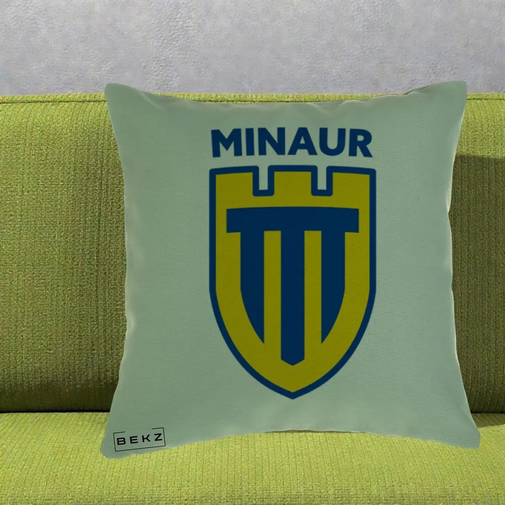 Perna Personalizata Minaur Baia Mare Fotbal, 40x40 cm, Verde, Husa Detasabila, Perna Inclusa, BEKZ®