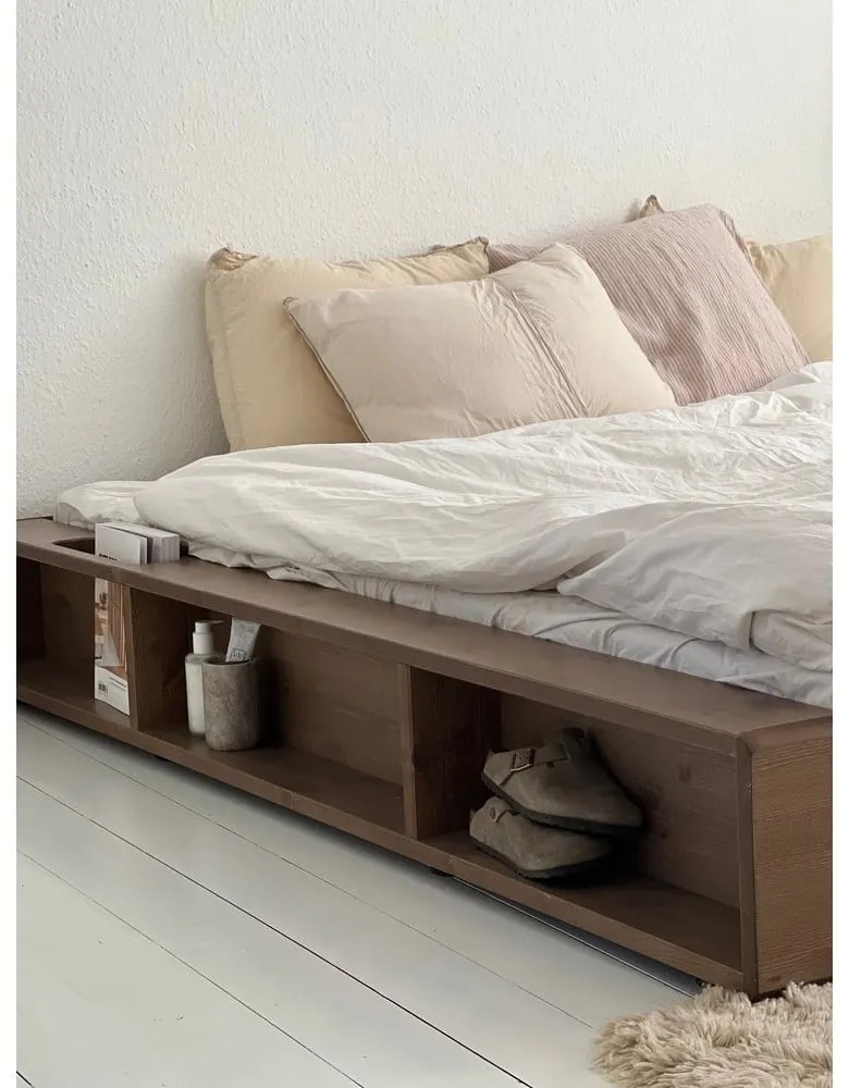 Pat matrimonial maro din lemn masiv de pin cu somieră 160x200 cm Ziggy – Karup Design