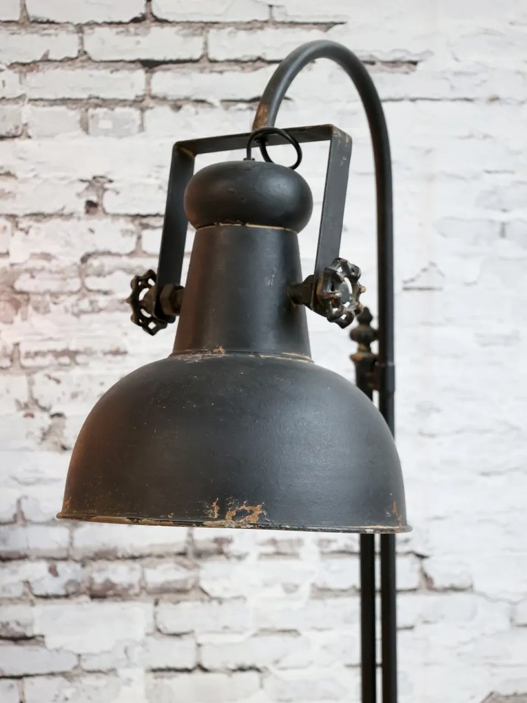 Lampadar negru din metal, handmade, Factory