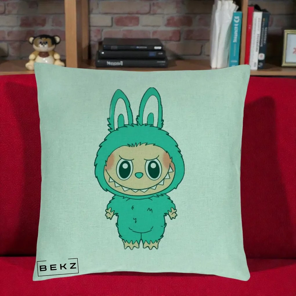 Perna Personalizata Labubu Turcoaz, 40x40 cm, Verde Menta, Husa Detasabila, Perna Inclusa, BEKZ®